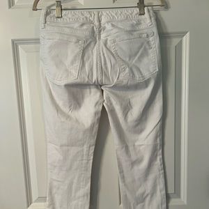 Gap 1969 always skinny. Distressed jean with stretch.